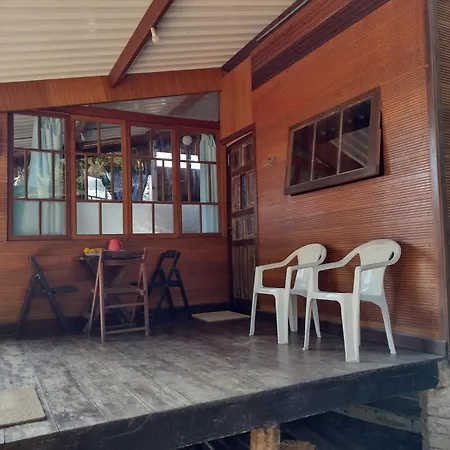 Chalé aconchegante a 50m da Praia - Ubatumirim-2