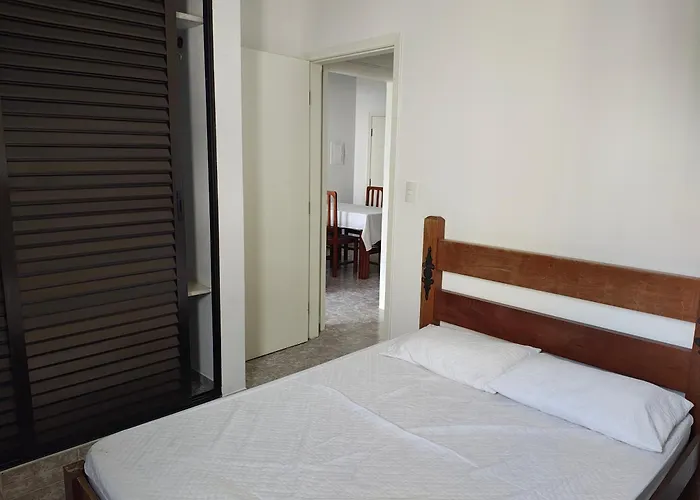 Apto Ubatuba Praia Grande - 4 quartos - piscina privativa